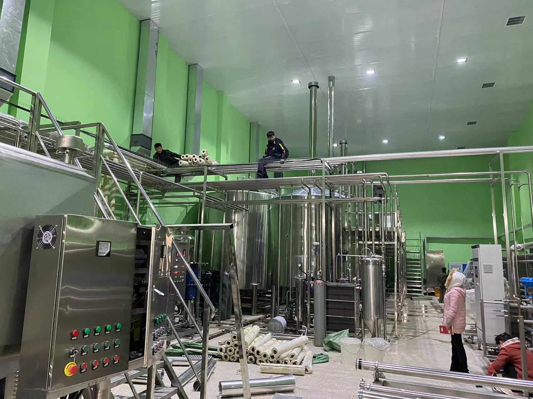 勐腊精酿啤酒设备厂—精酿啤酒设备制造:传承工艺与创新科技的交融